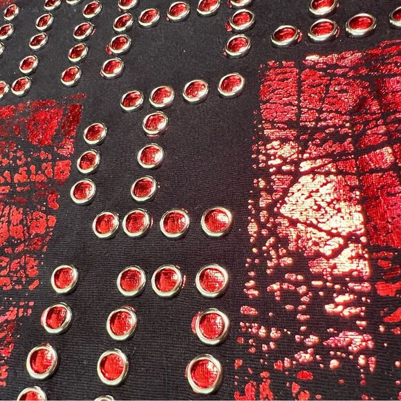 🔥🖤The Saints Sinphony🖤🔥 short sleeve embellished tee 🖤🔥 NWT 🔥🖤 large - Picture 3 of 7